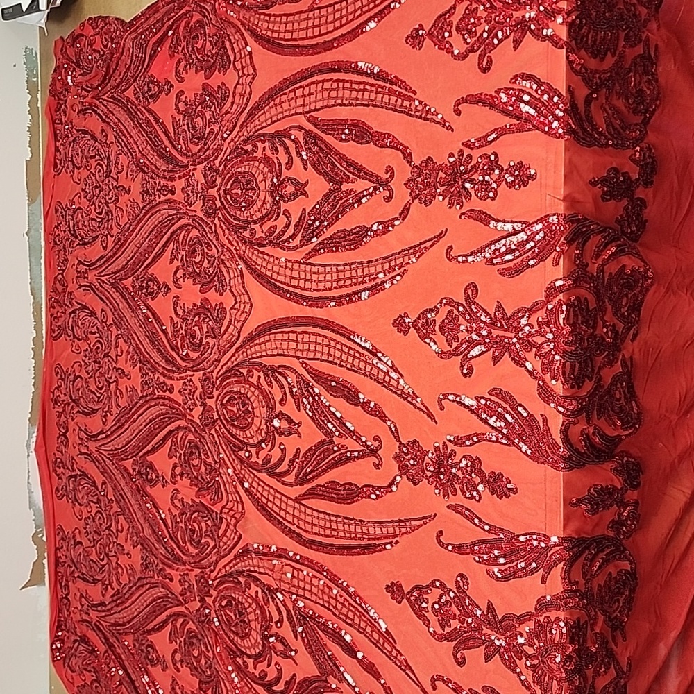 New red sequin mesh fabric - Picture 4 of 5